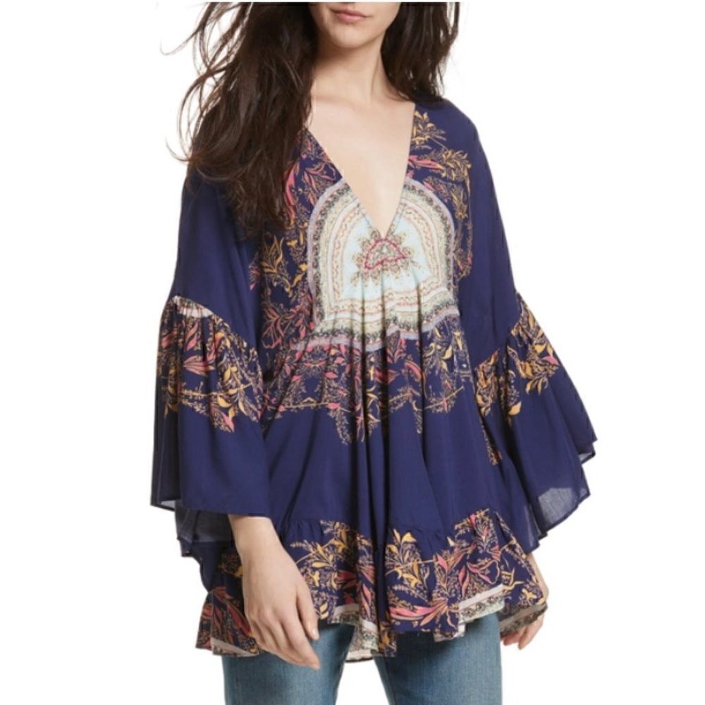 FREE PEOPLE The Sunset Dreams Ruffle Top in Blue Size Medium - Picture 15 of 15